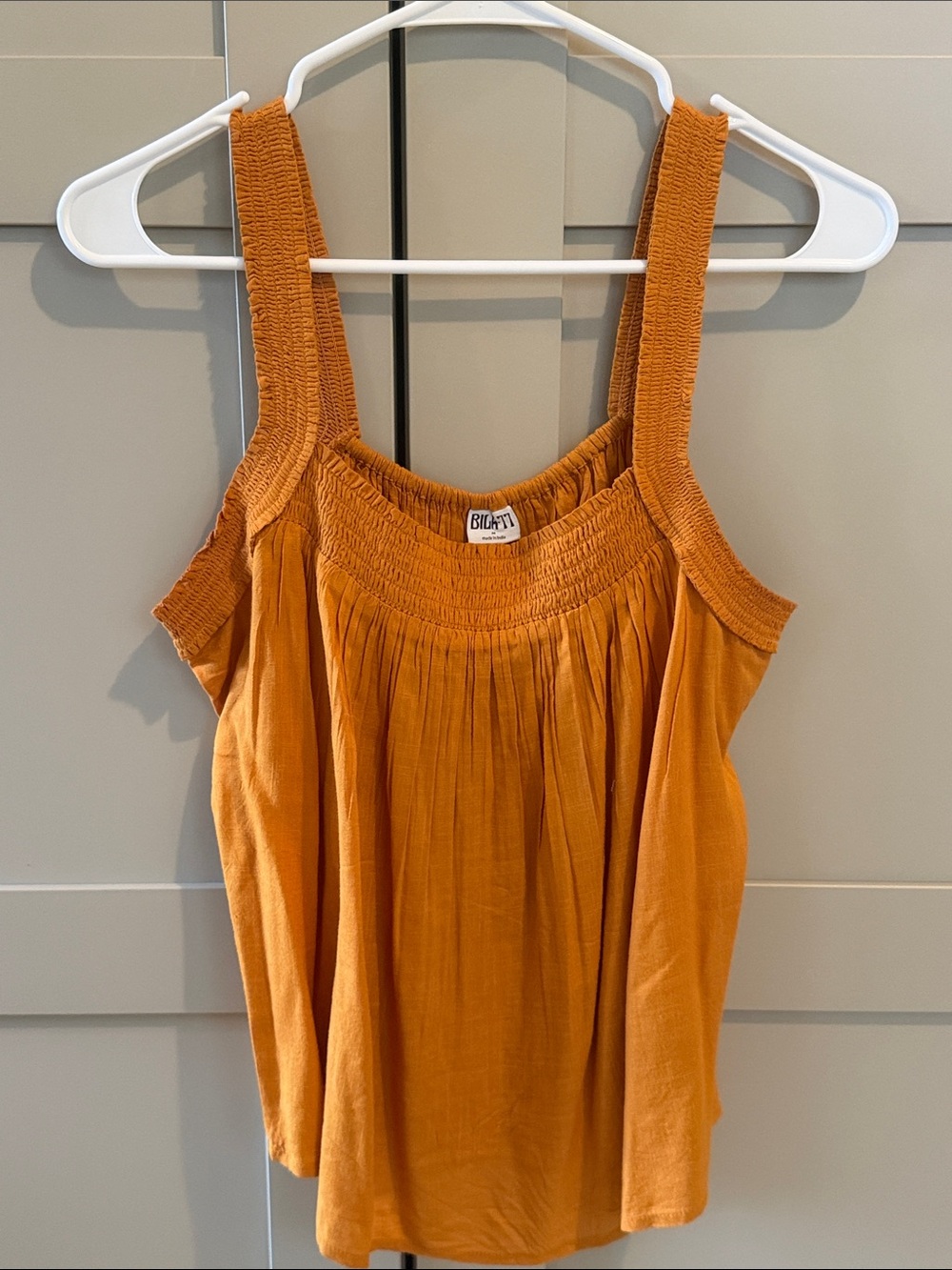 Cute orange scrunched tank